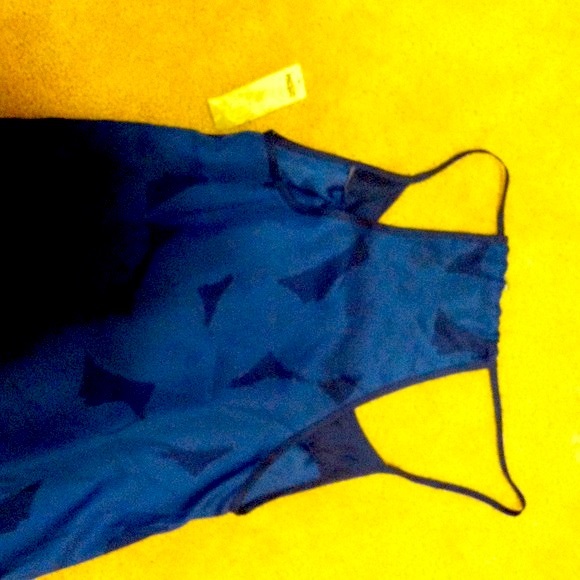 NWT Razor-back Cami - Picture 3 of 4